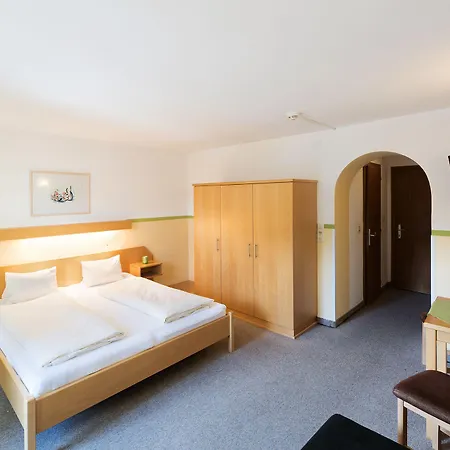 Linde Hotel 3*
